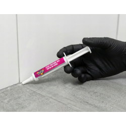Anwendung des Gels in Ritzen und Spalten